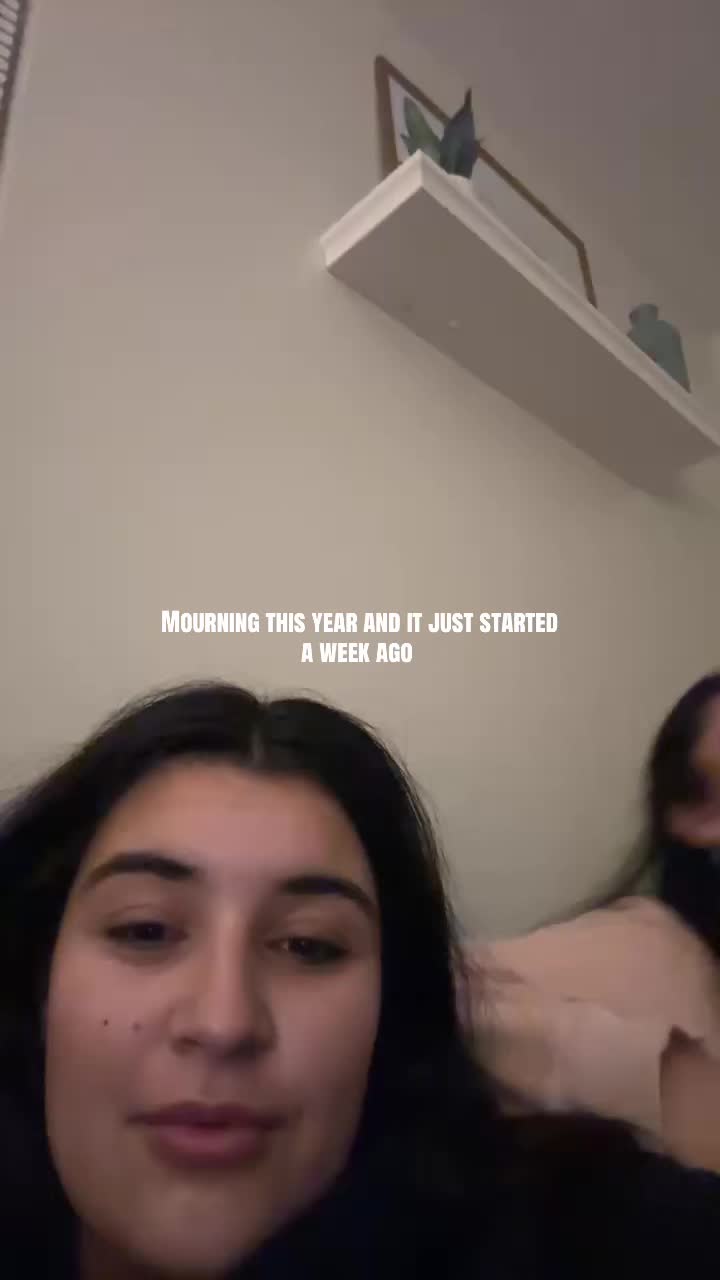 @Bella