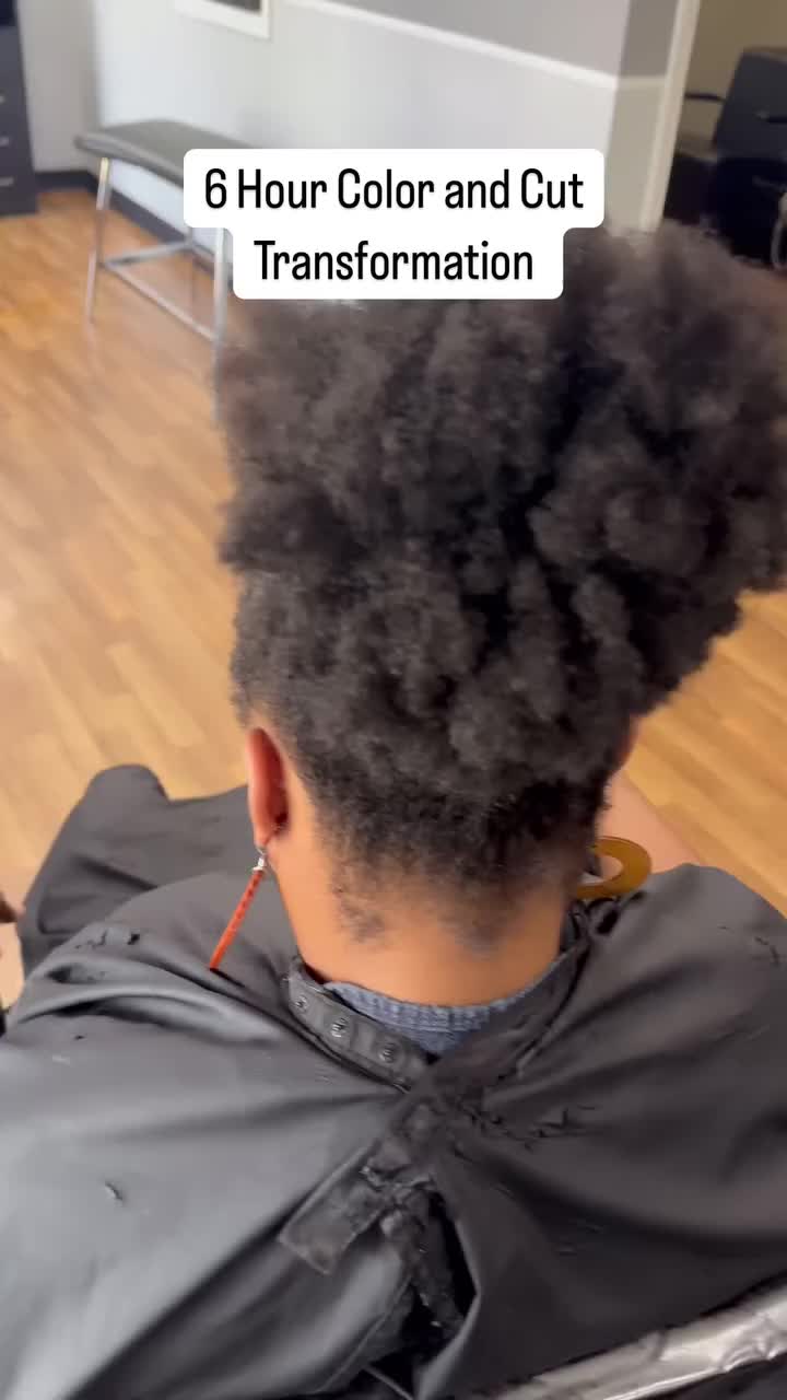 @Strawberricurls | Hairstylist