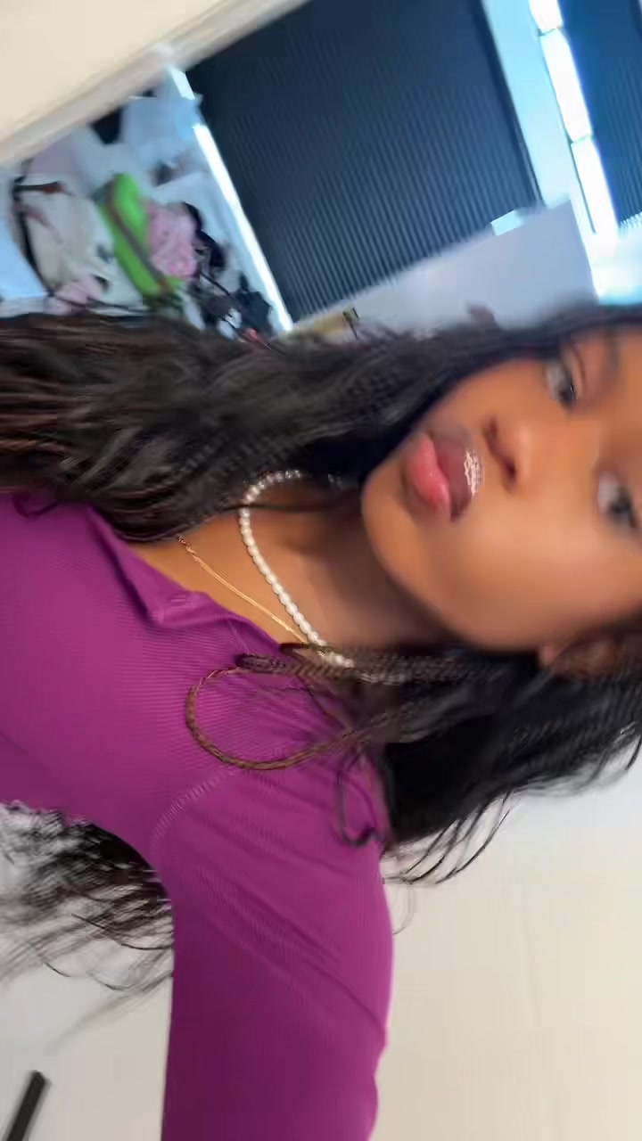 @tharaa 💜