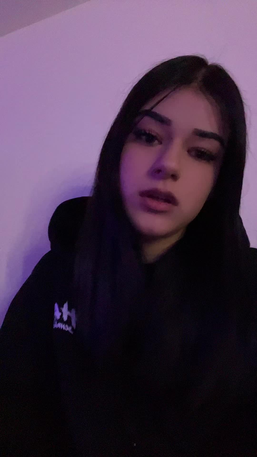 @e_xleen