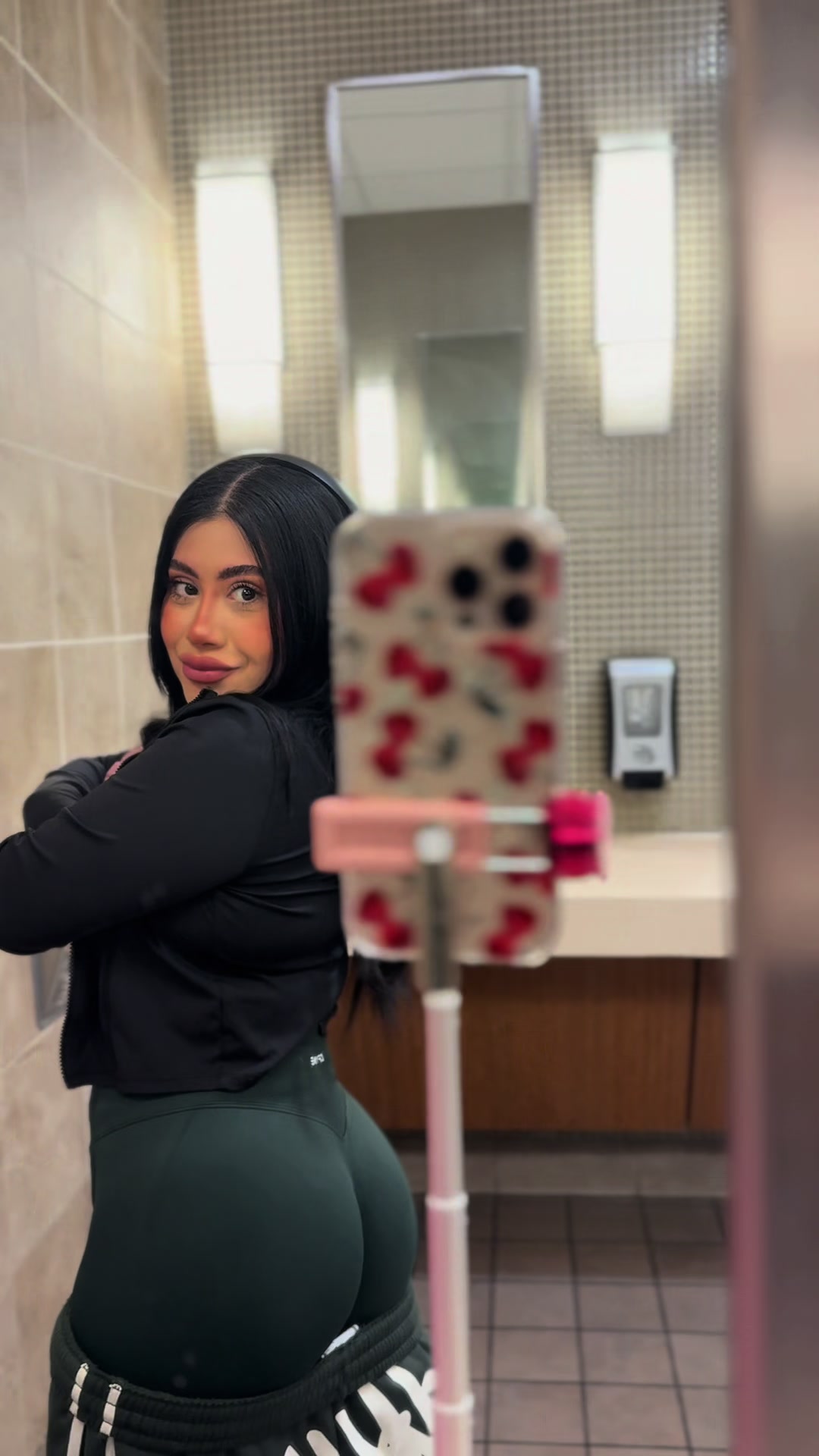 @Evalynn