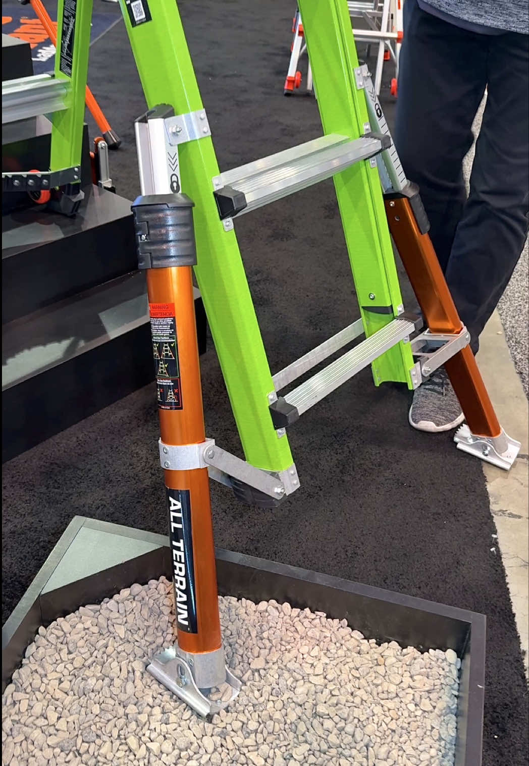 @Gadget Glimpse