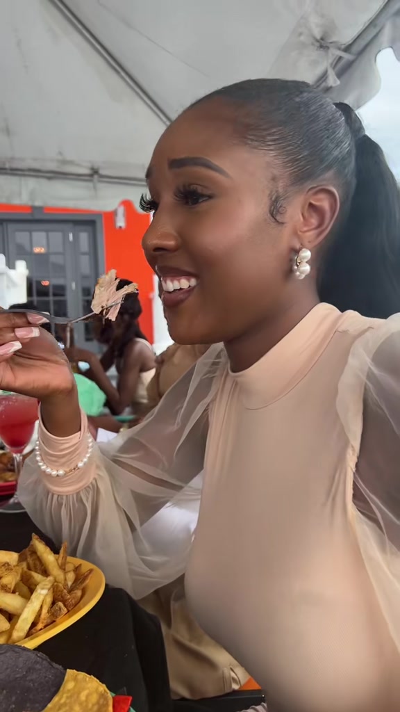 @Phaedra Kaithlyn On YT! 📸💗