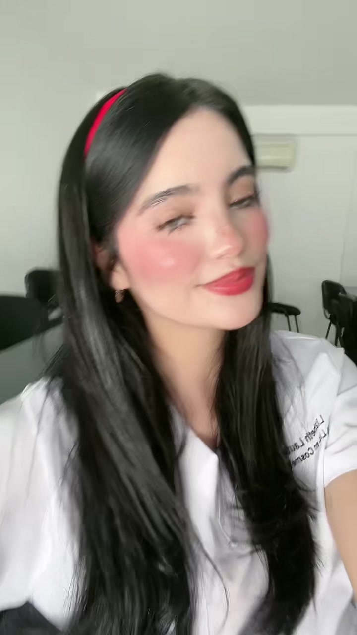 @Lizbeth Sofía 🦢