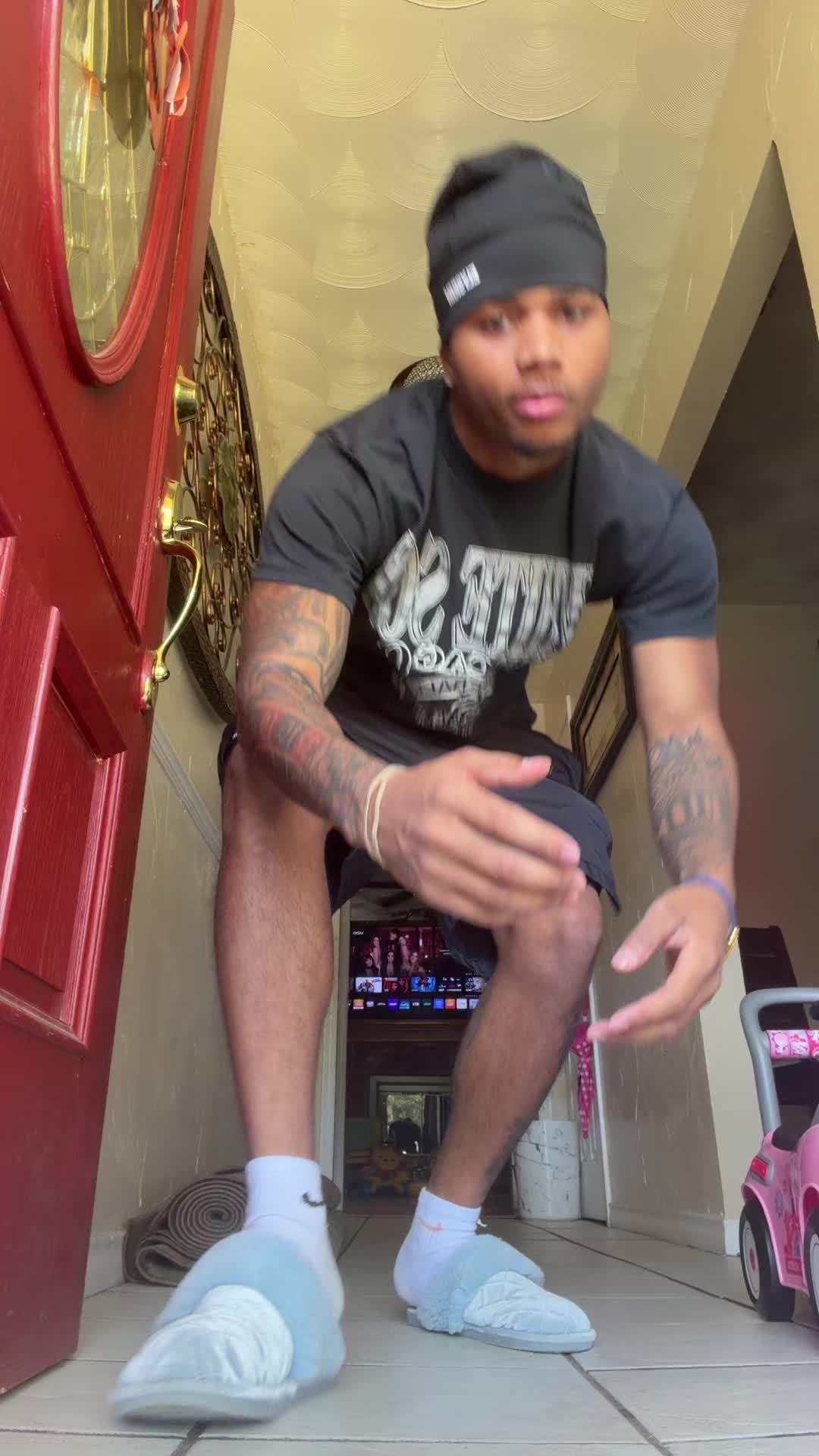 @_deewho
