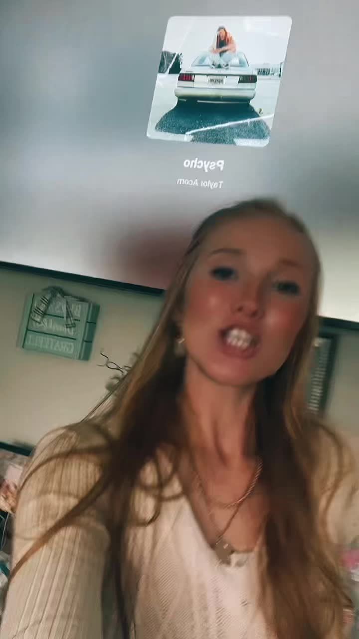 @Courtney Paige