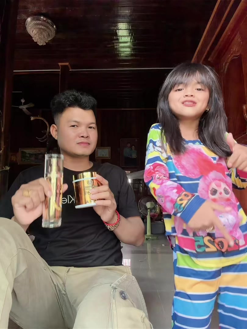 @srondymongll-គ្រូឌីម៉ង់