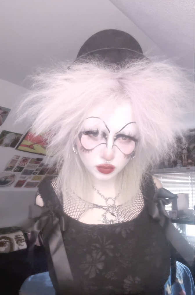 @dollygoth666