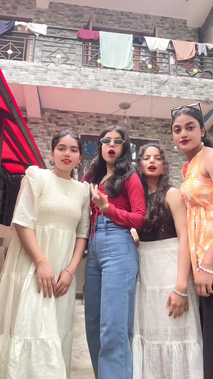 @Aarti Yadav🦜🦋