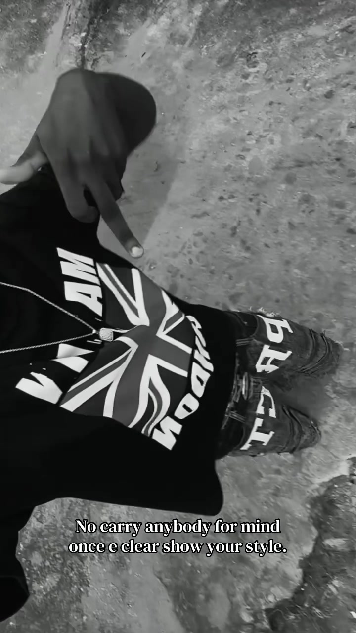 @𝐀𝐁𝐎𝐘 𝐌𝐎𝐍𝐈💭🇩🇪.