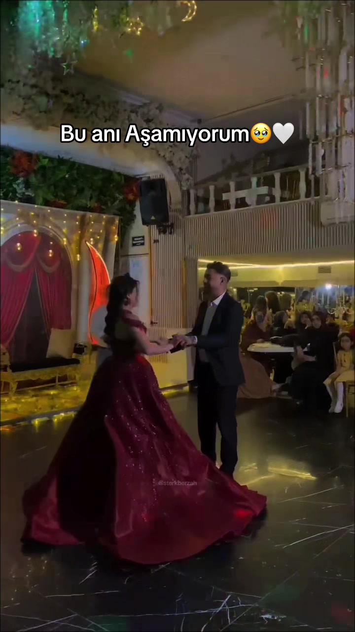 @✨