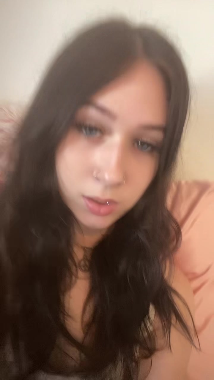 @Trapqueenlivss