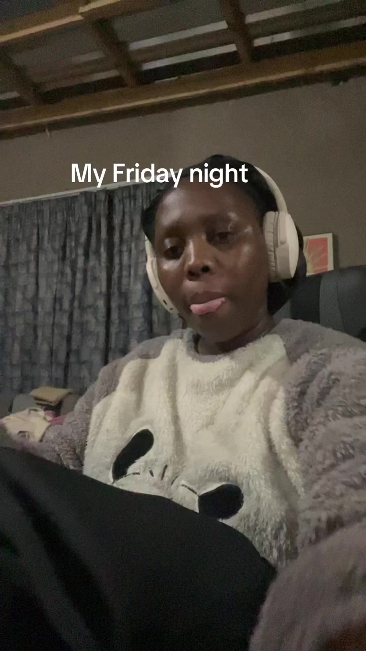 @Noxysimhledesigns