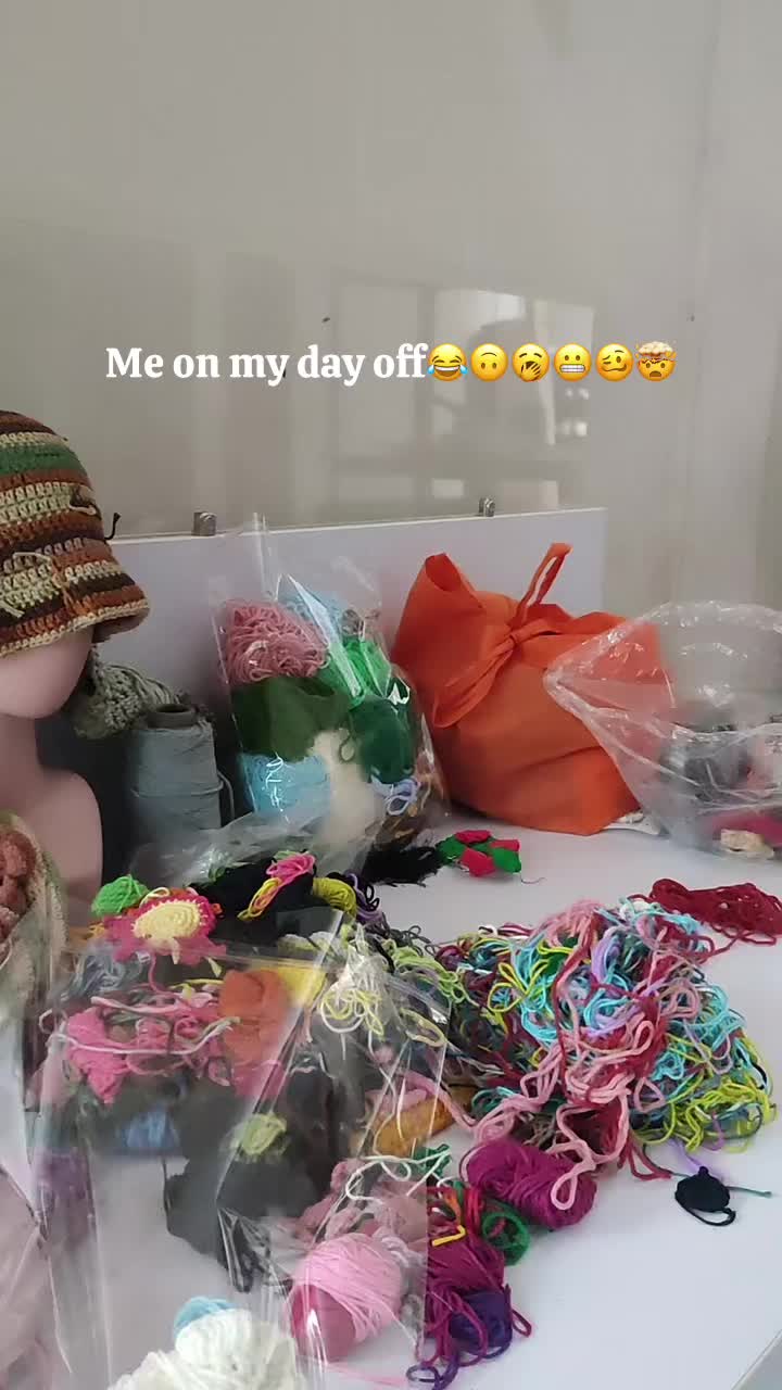 @adoralia.id