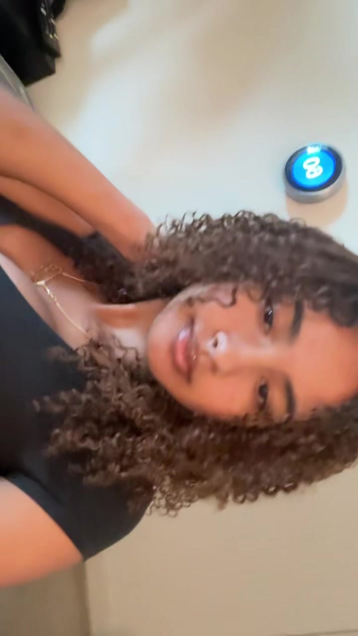 @♛