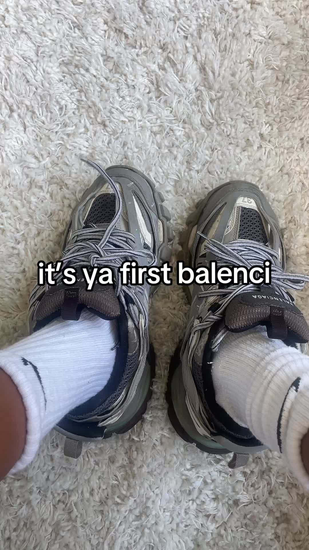 @&reg;️
