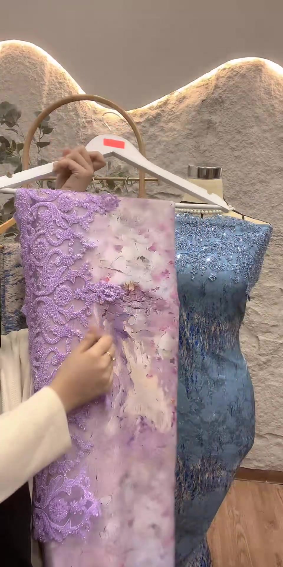@QaleeshaHq