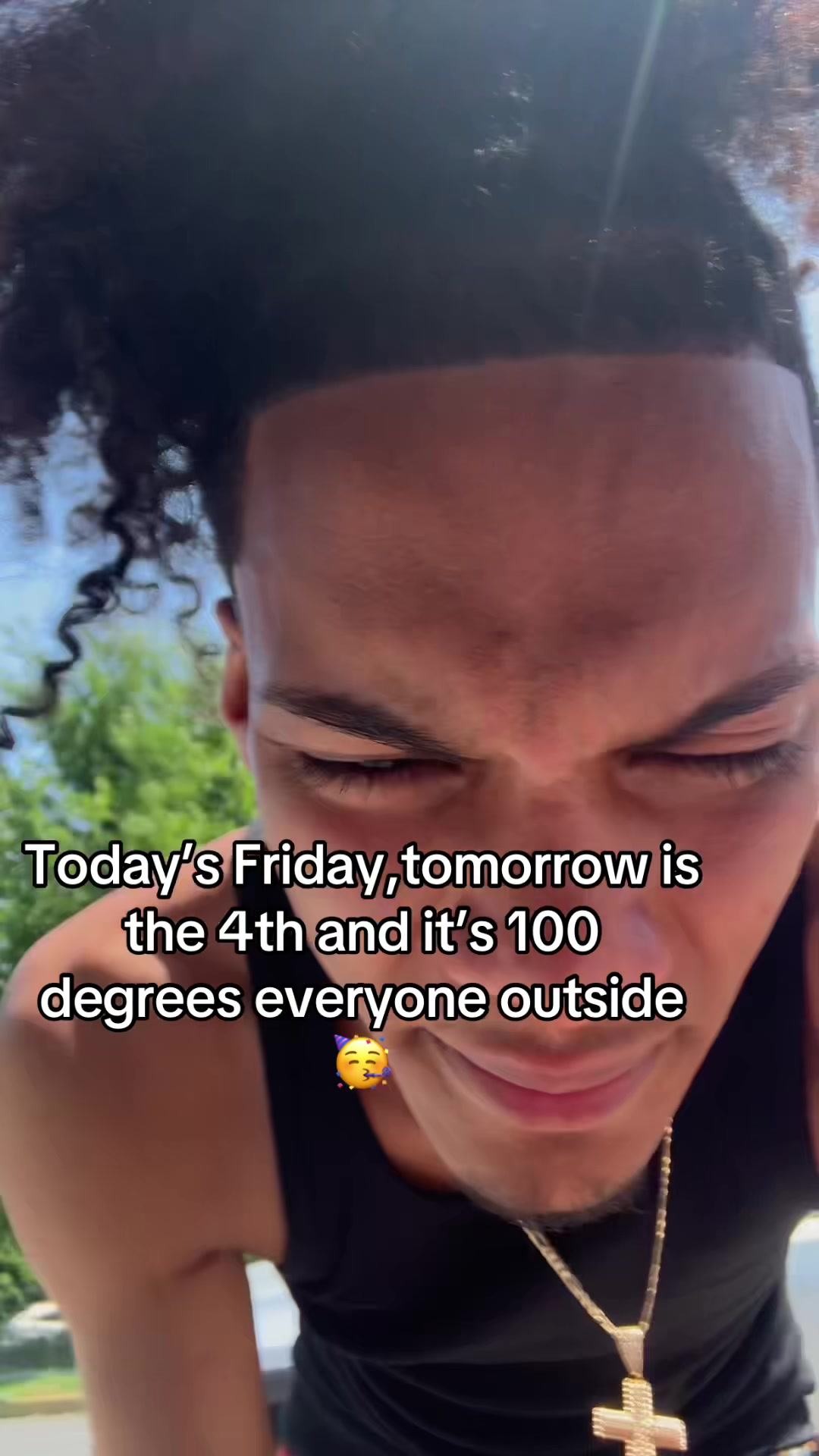 @astackzzz_