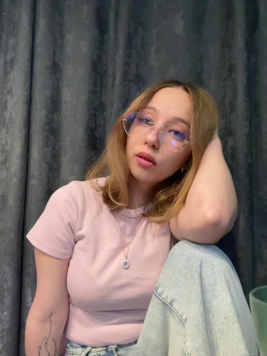 @poly978_