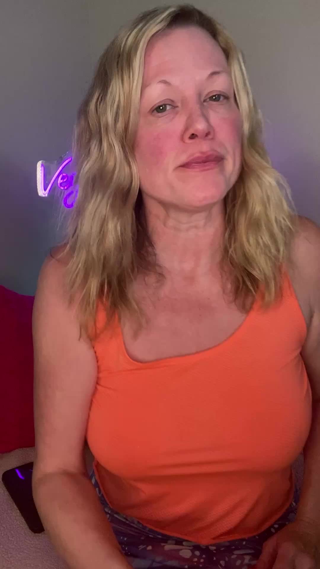 @vegasbeckyy