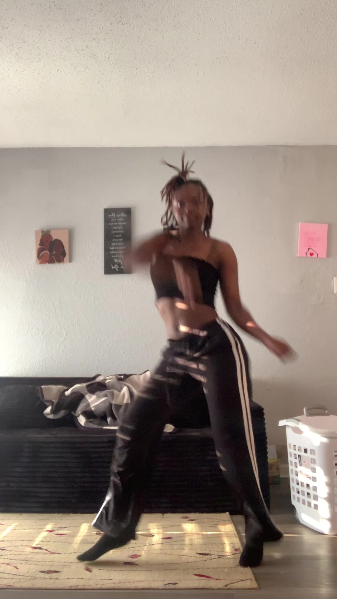 @Kjones_dancer
