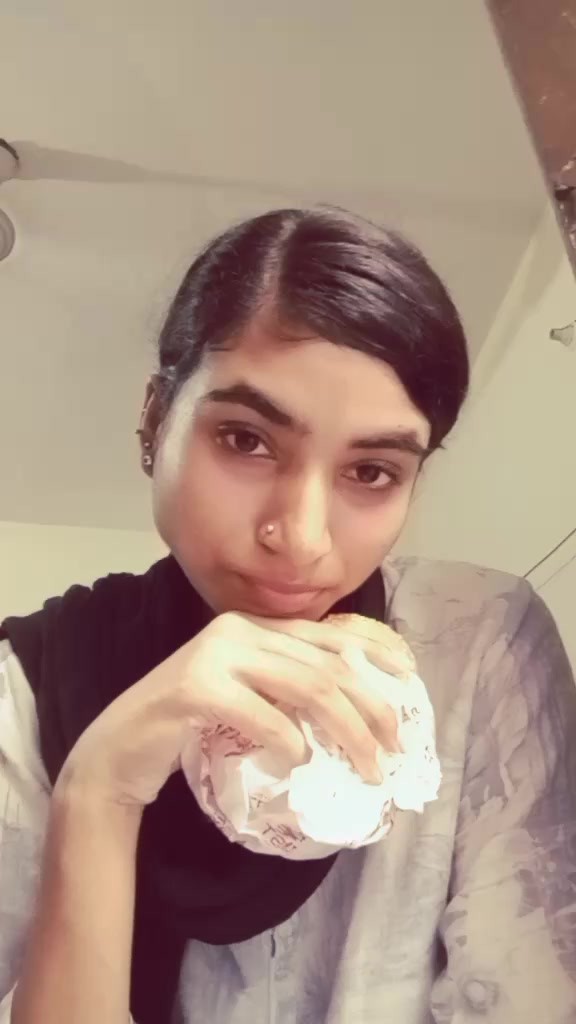 @ZARISH.AR.GILL🕊️