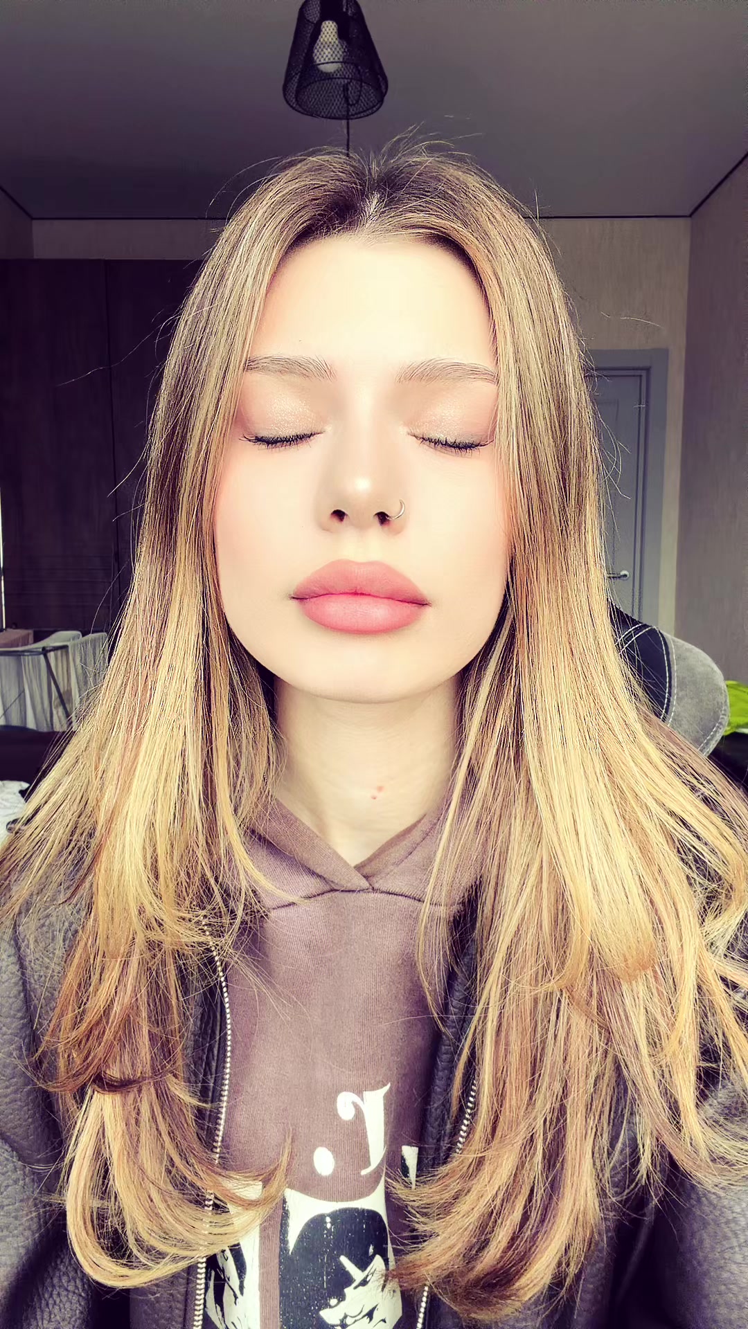 @тгк:waxye