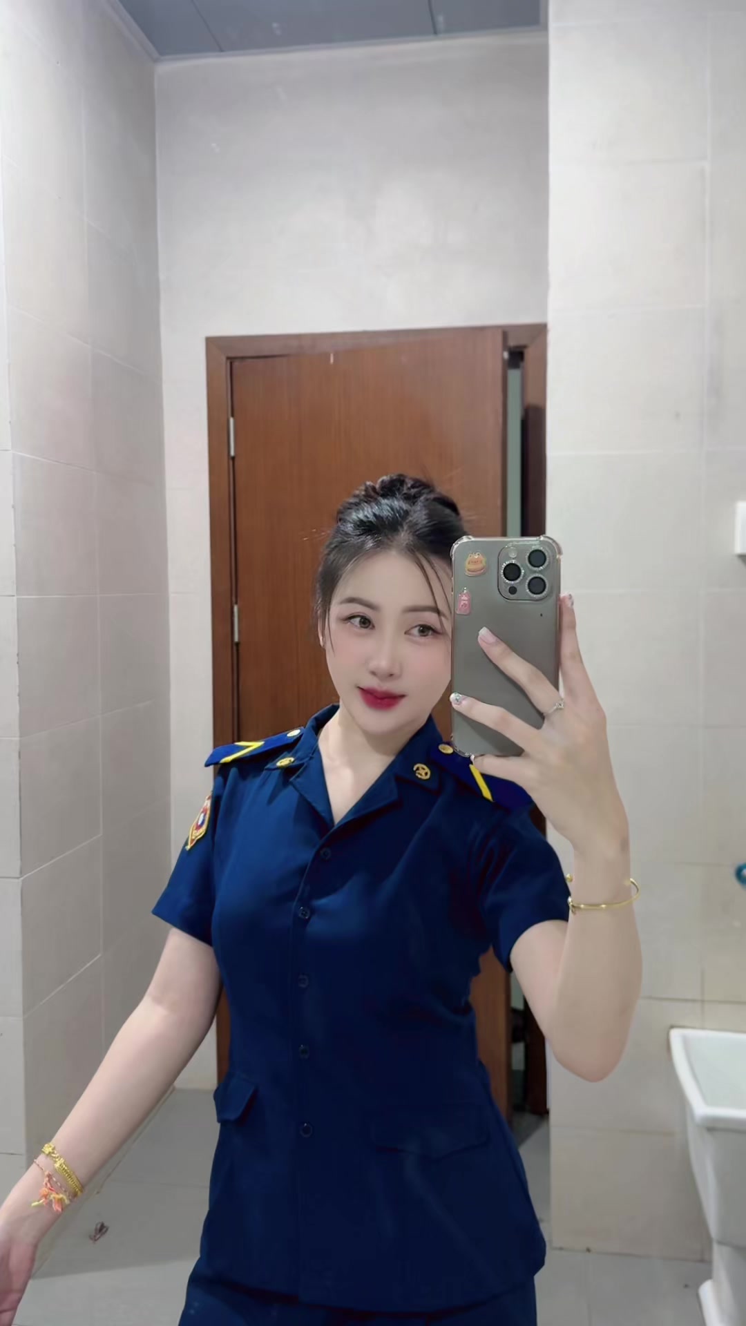 @NOUT