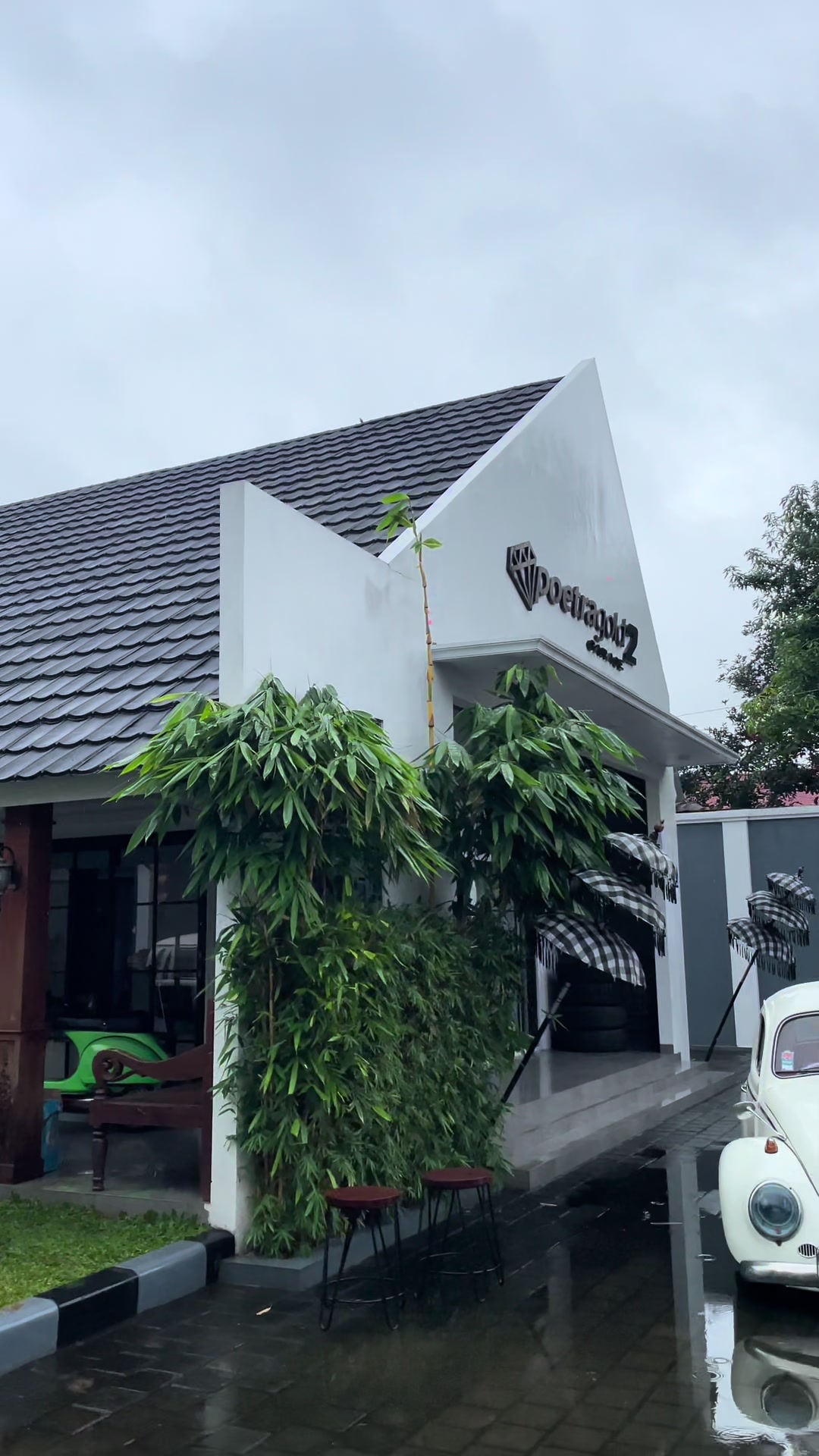 @Poetragold_official vw garage