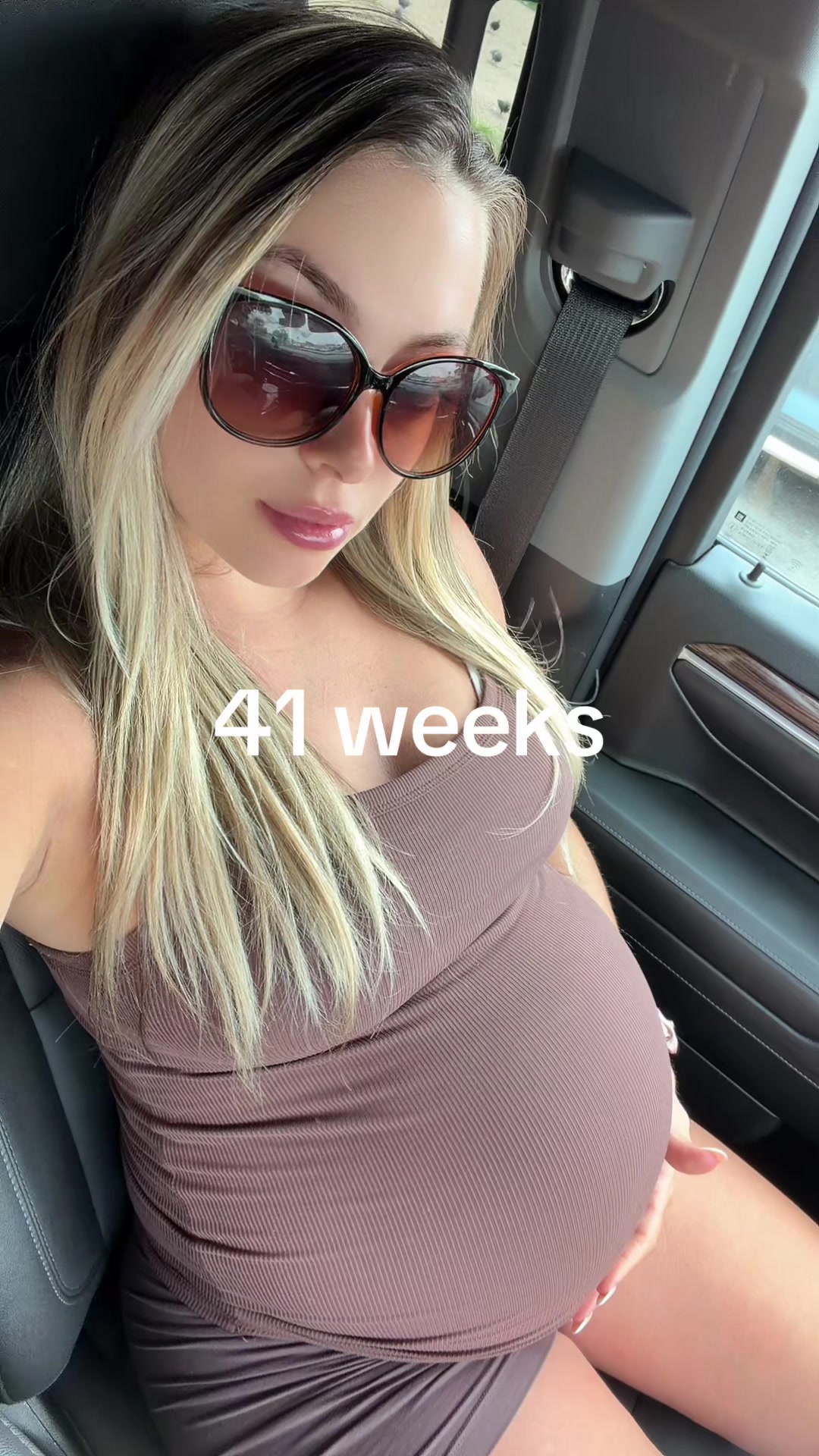 @desireeemarieee