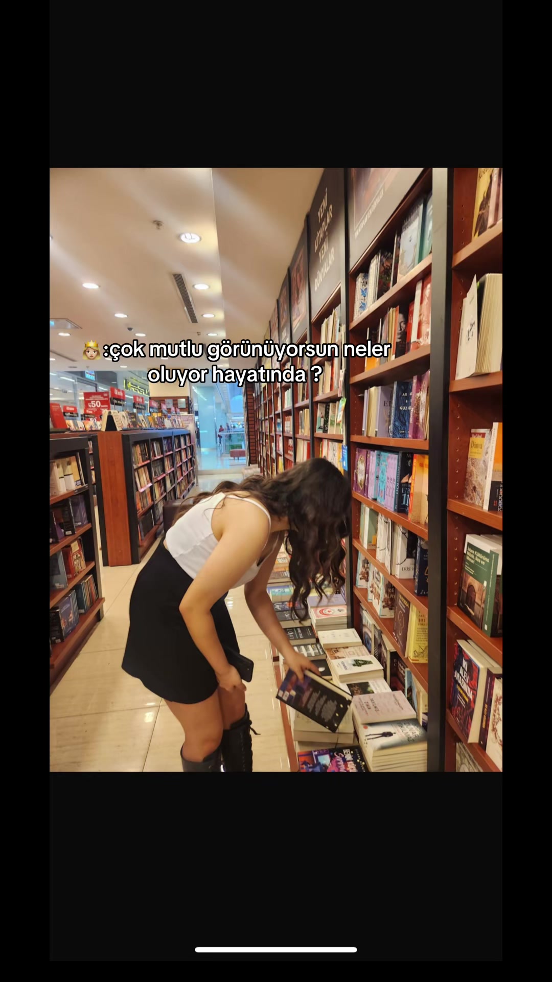 @laviniaabookss