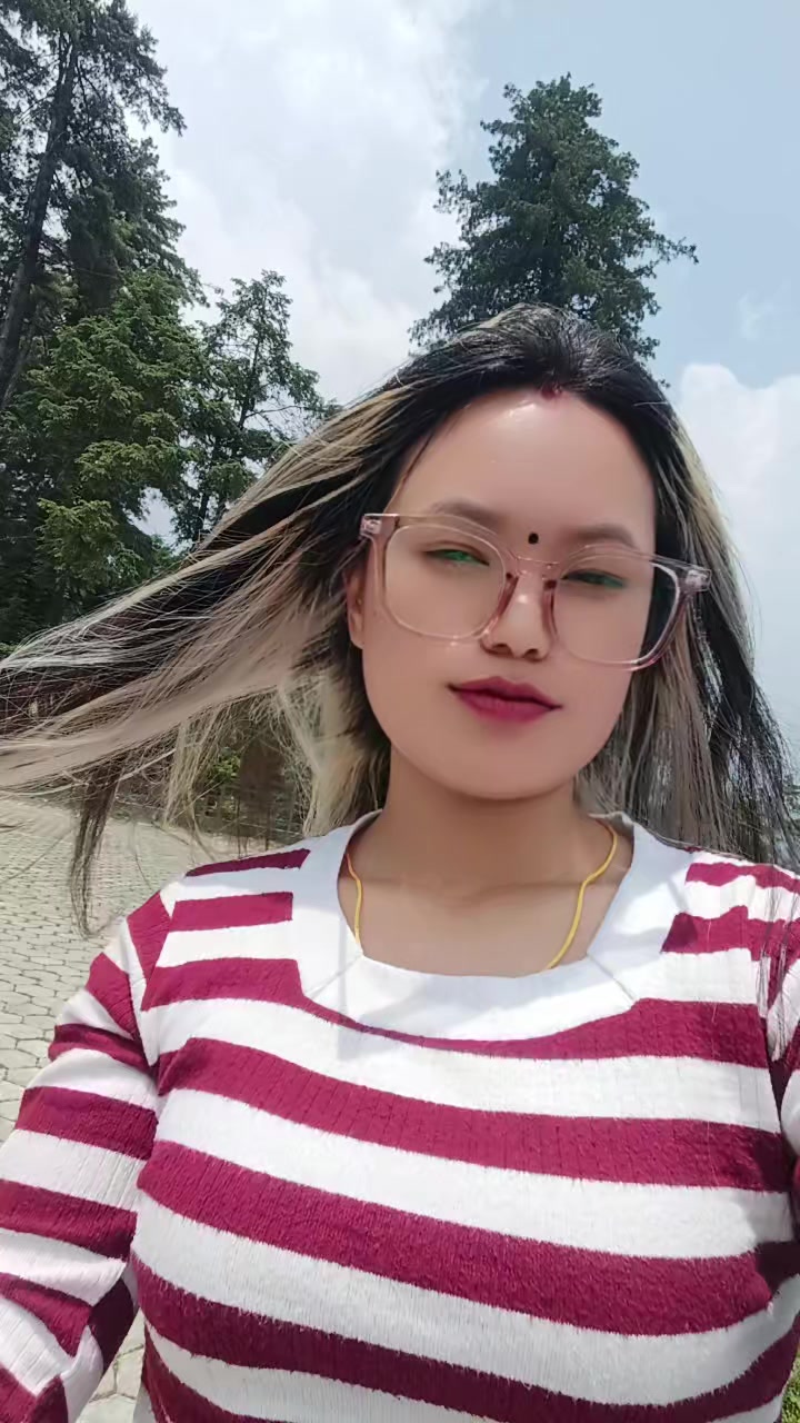 @🌿⃝βAayushma🇳🇵🇮🇶