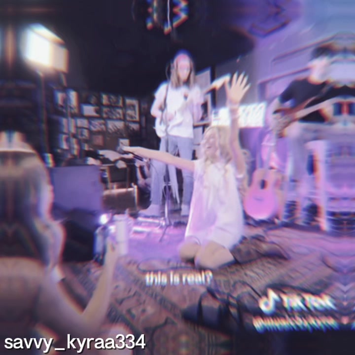 @savvy ๐๐ค~kyras version ๐ชฉ