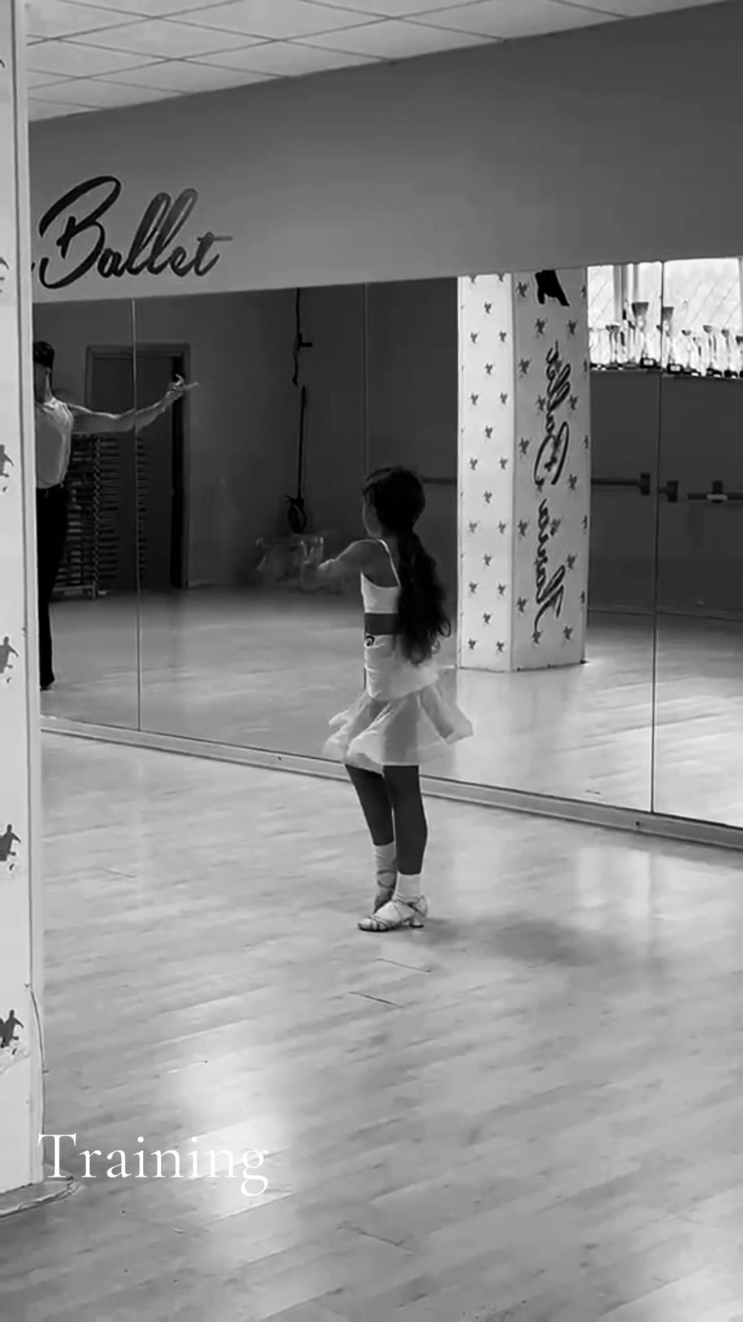 @AuryDance