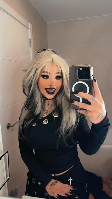 @Em🖤