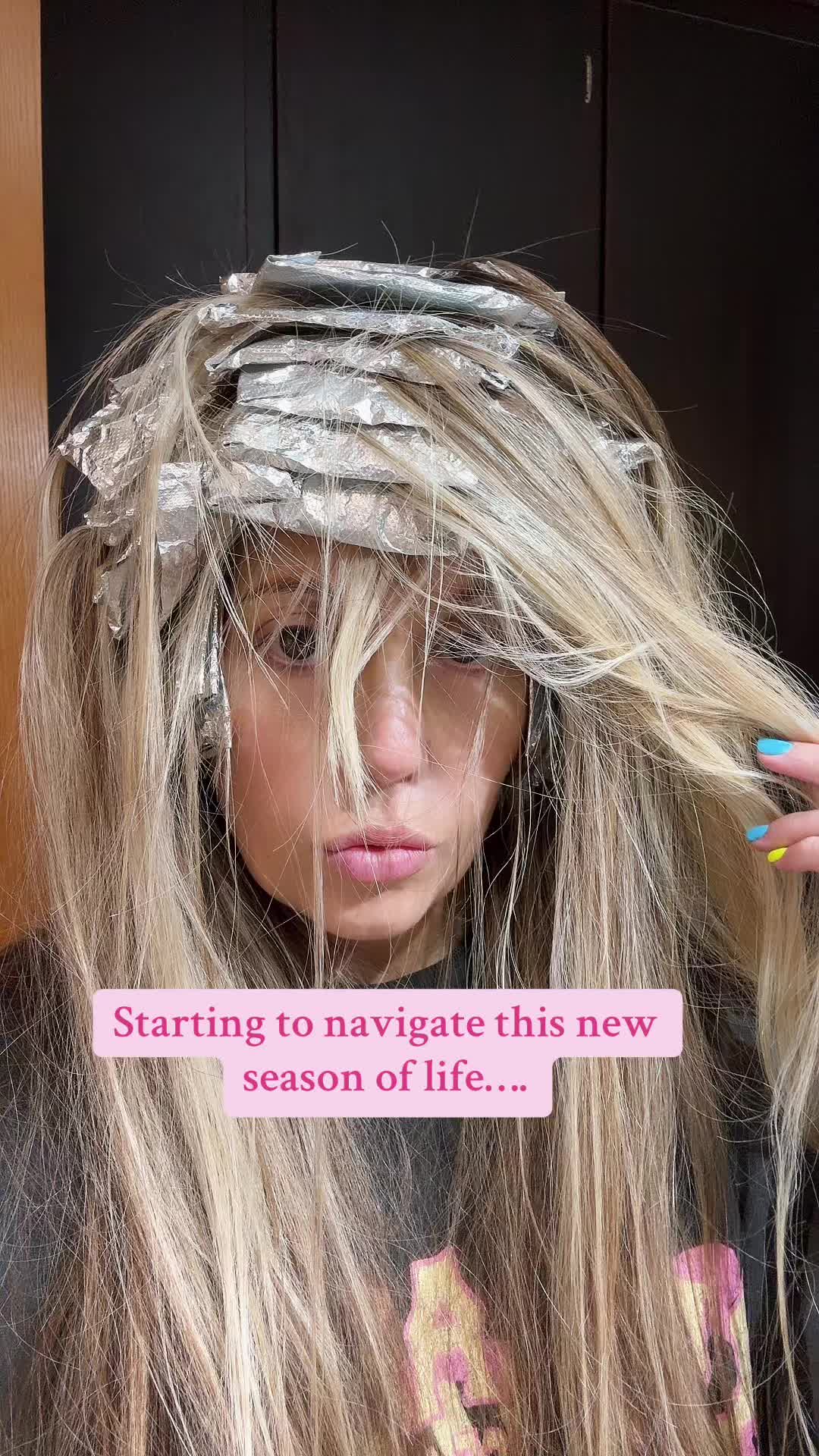 @lindsaalou