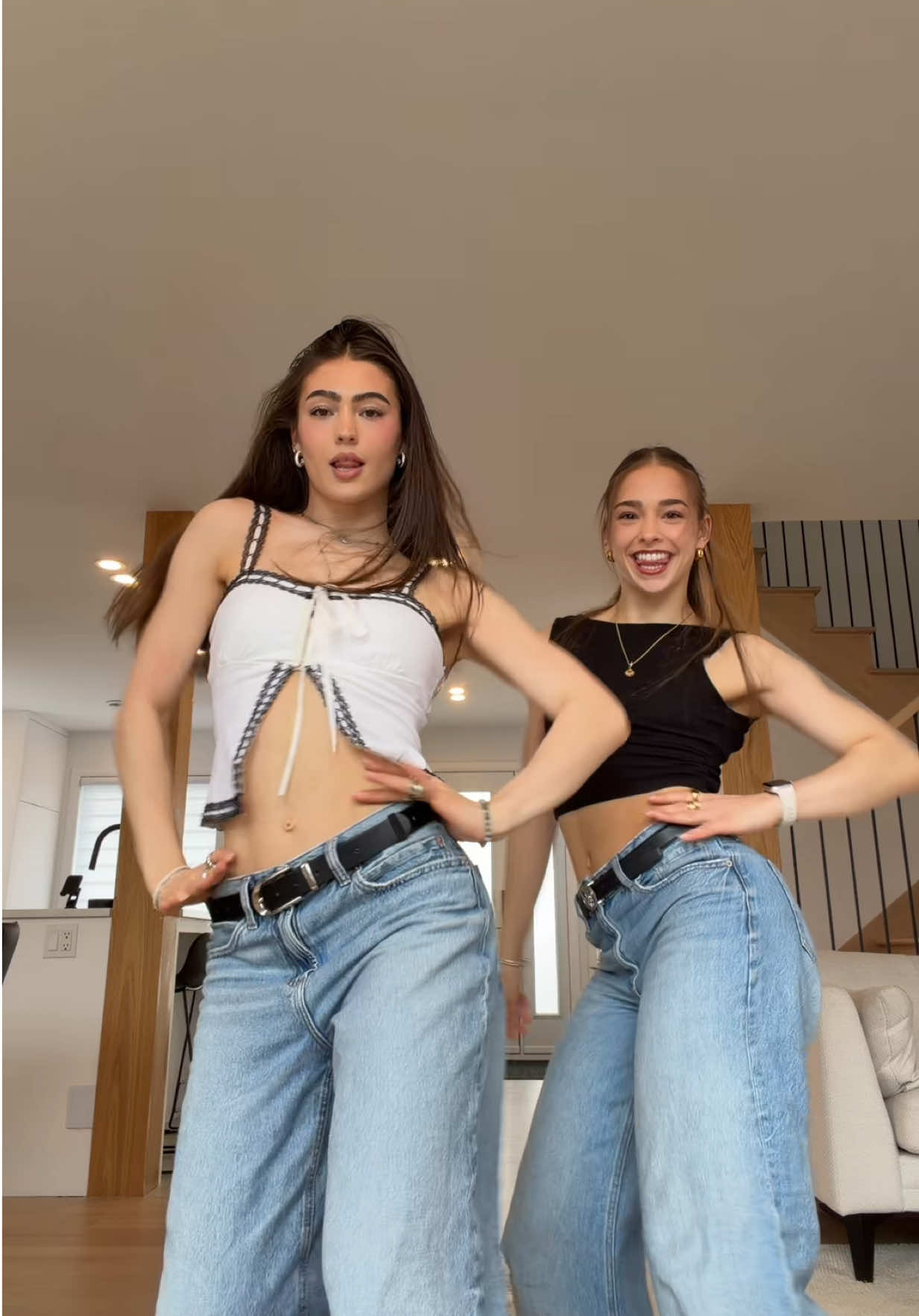 @Beginsisters Official