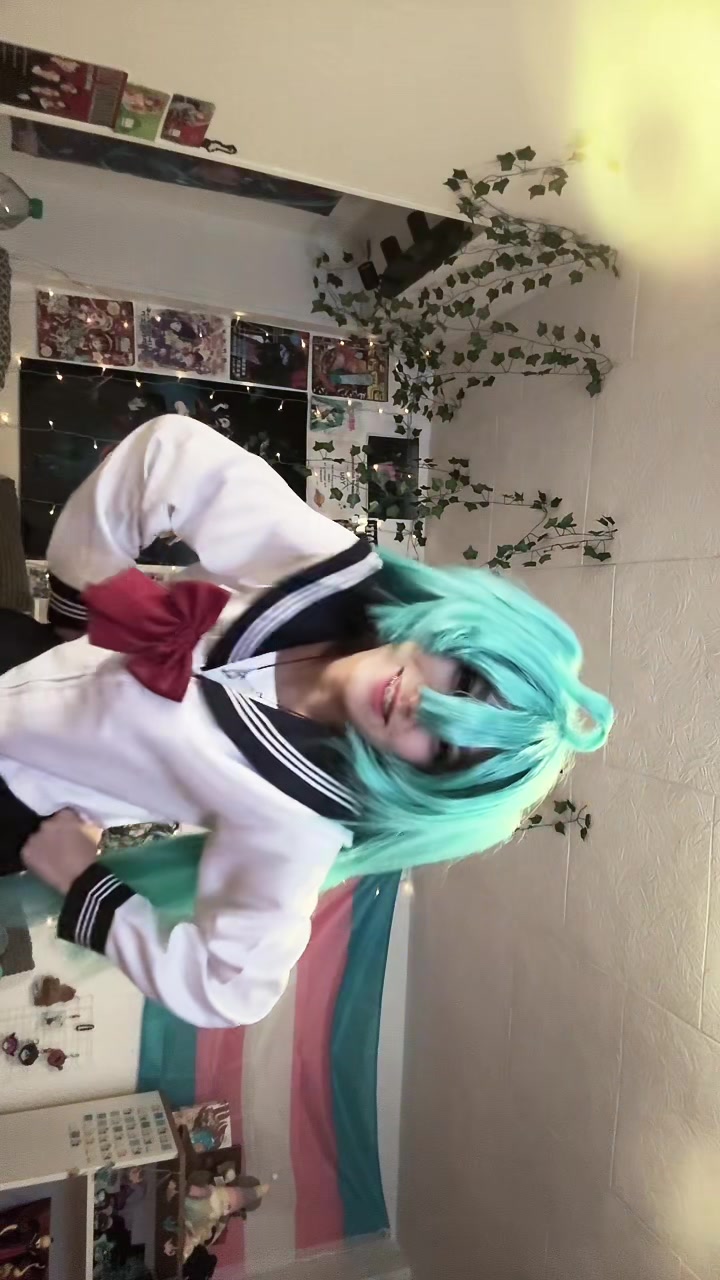 @Hatsunemikughg