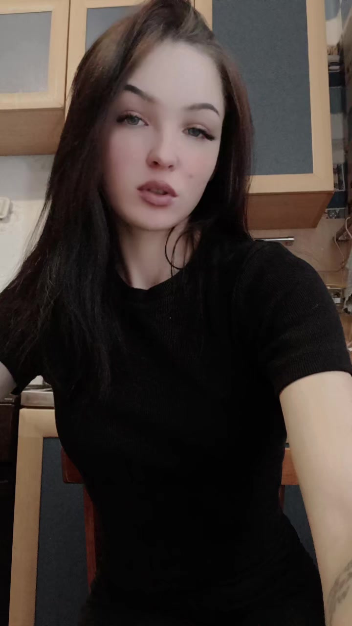 @crazy_lady_🍒