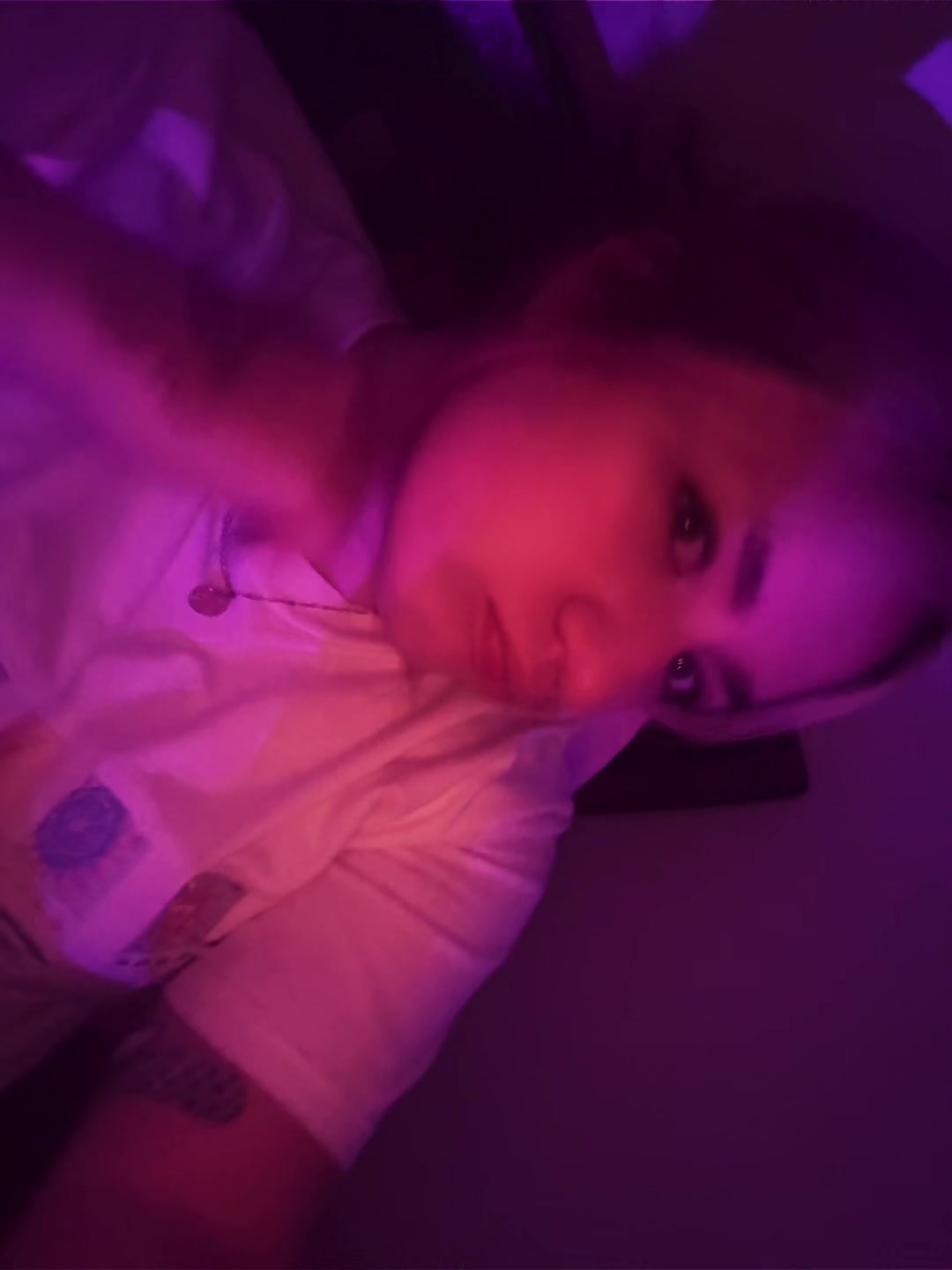 @️