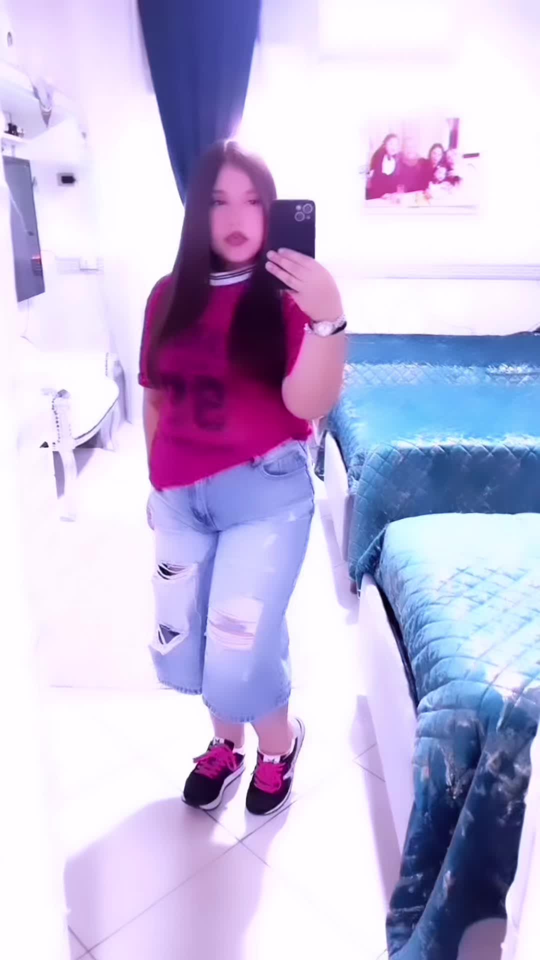 @naomicorridore_