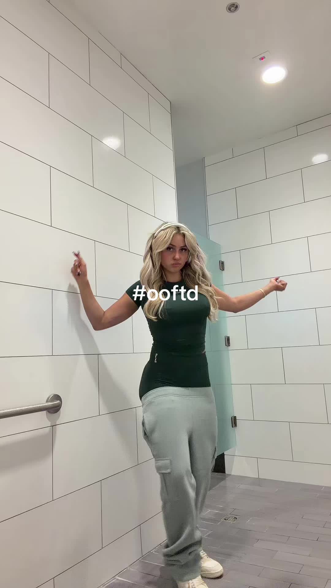 @haleyzz