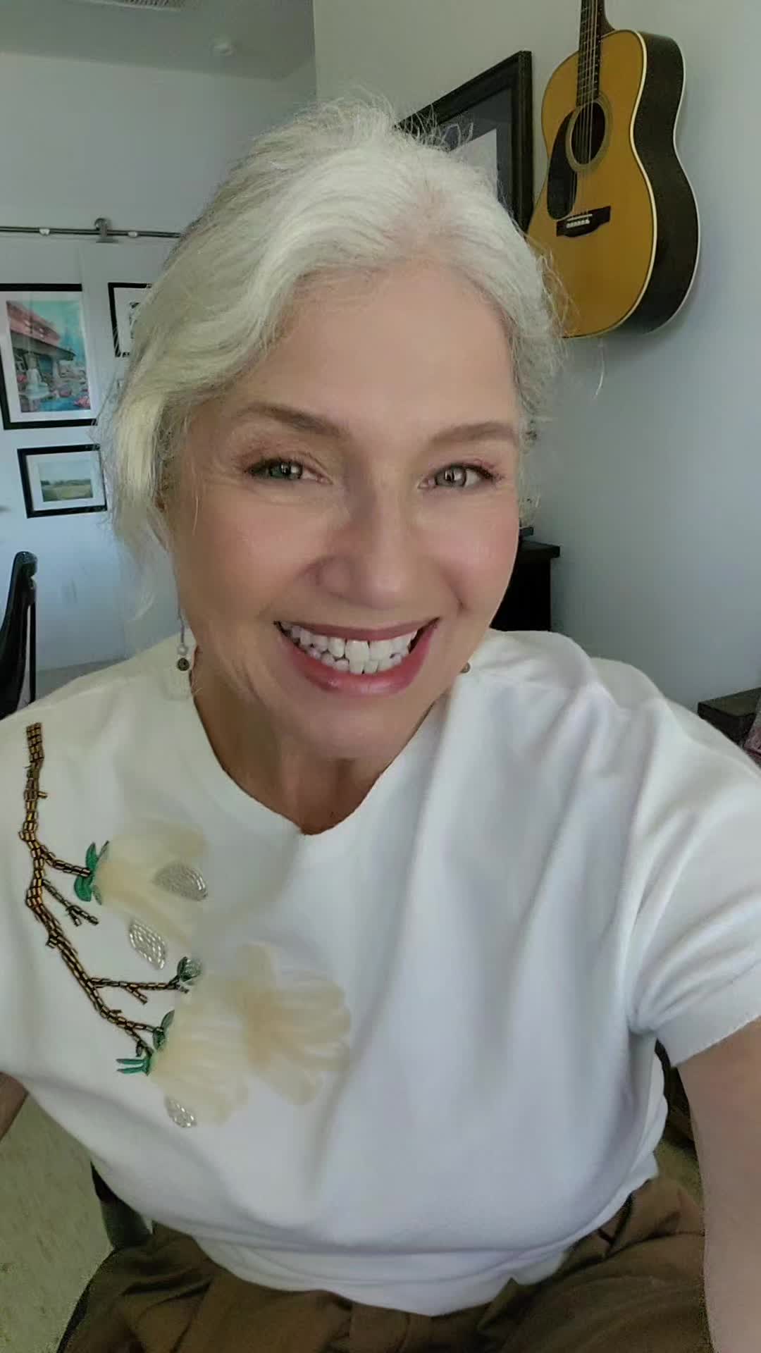 @SmilingLisaModel