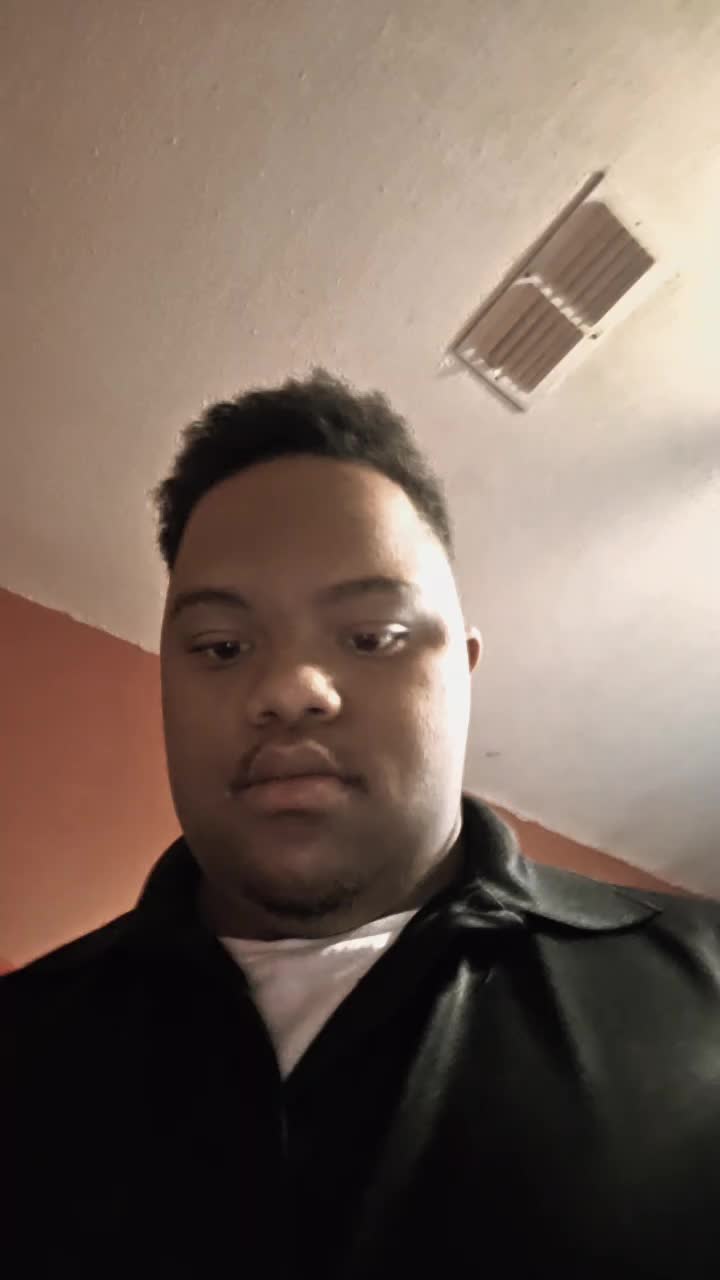 @MANNGUM BELLLLLAWRENCE