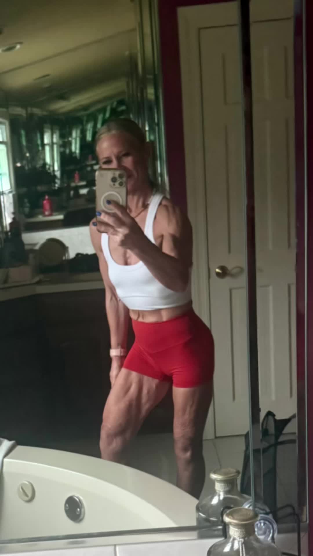 @FitLori52 gen ❌