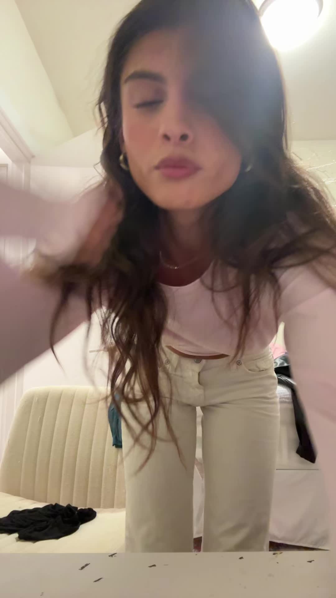 @Absolutlyavi