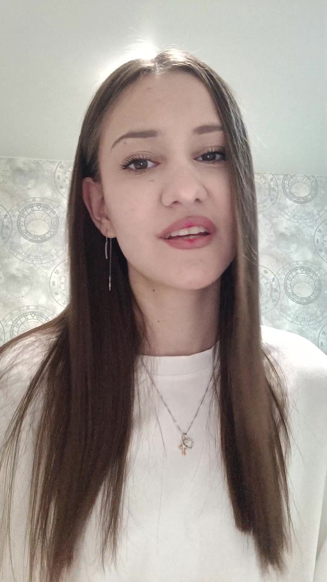 @Клубничка