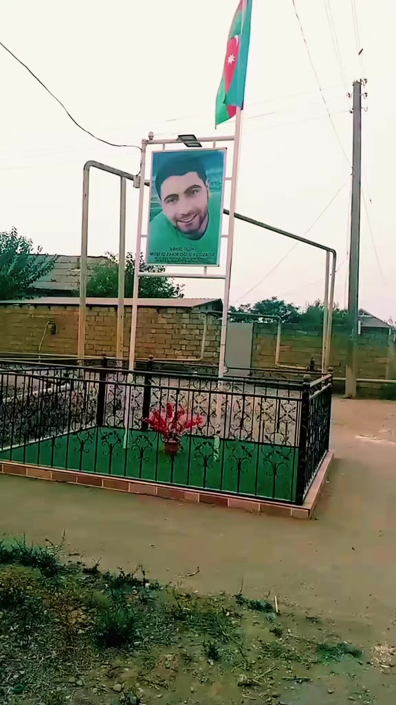 @BİLƏSUVARLI QIZ❤️🇦🇿