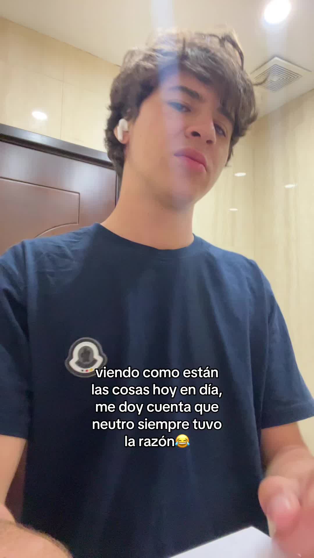 @🌎