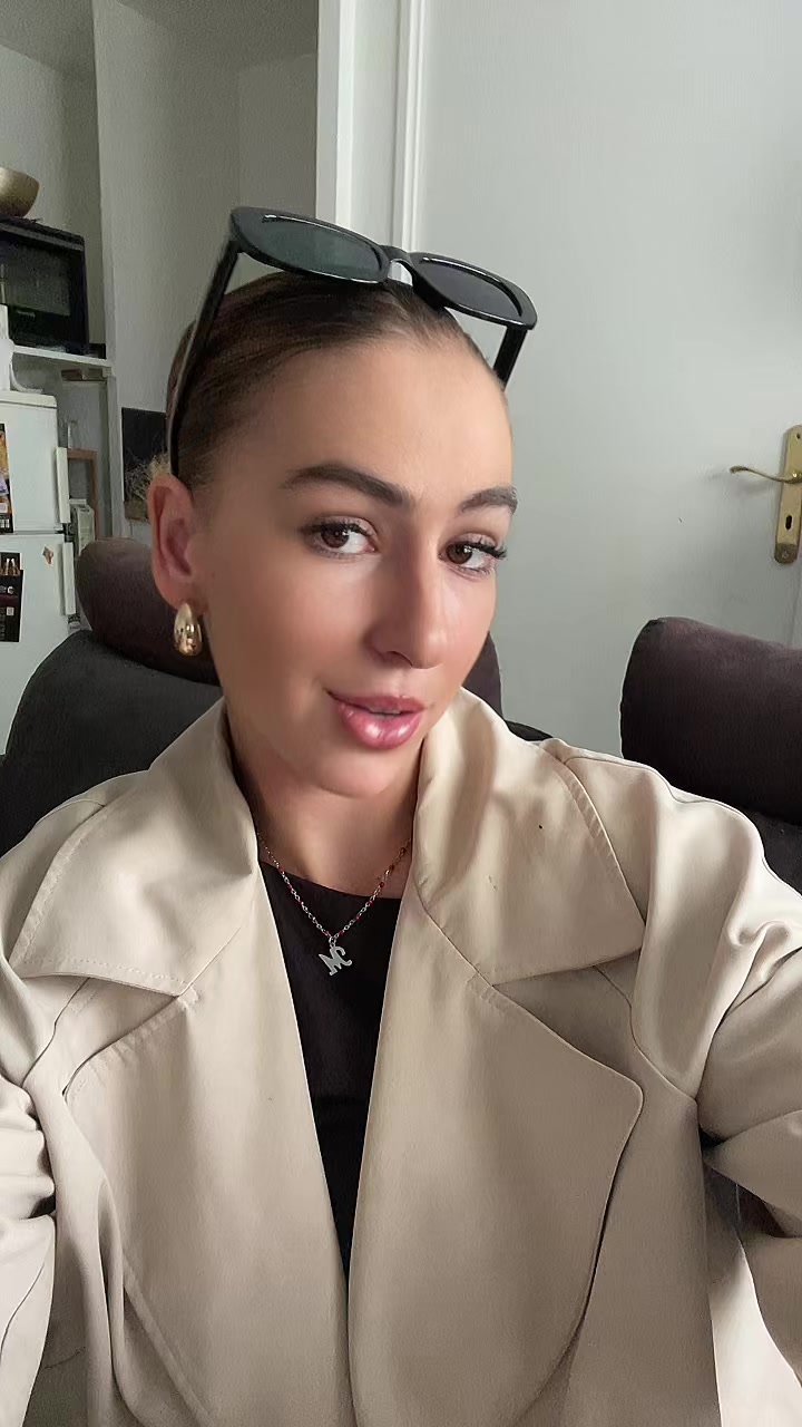 @ℳ𝒶𝓃ℴ𝓃 🇮🇹